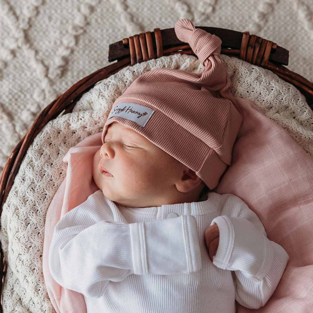 "Snuggle Hunny" - Knotted Baby Beanie