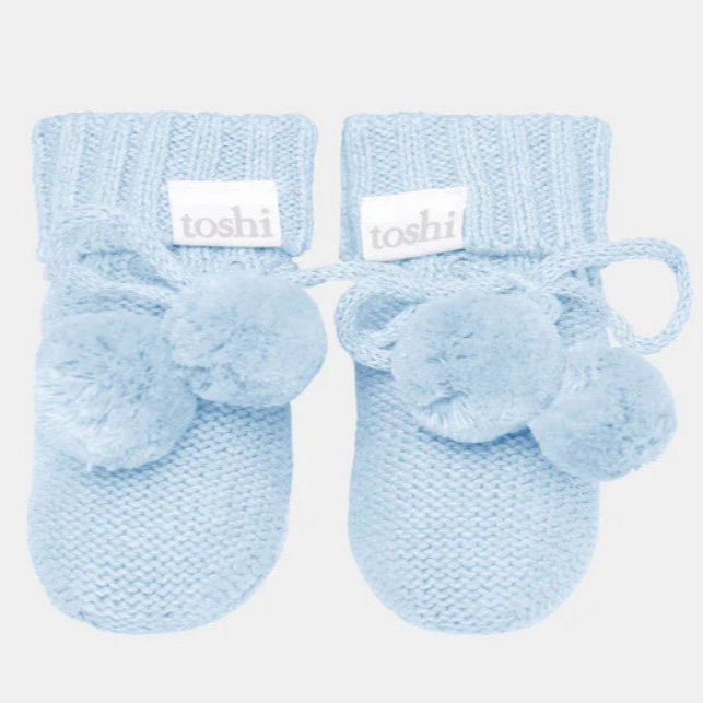 "Toshi" - Organic Booties (000)