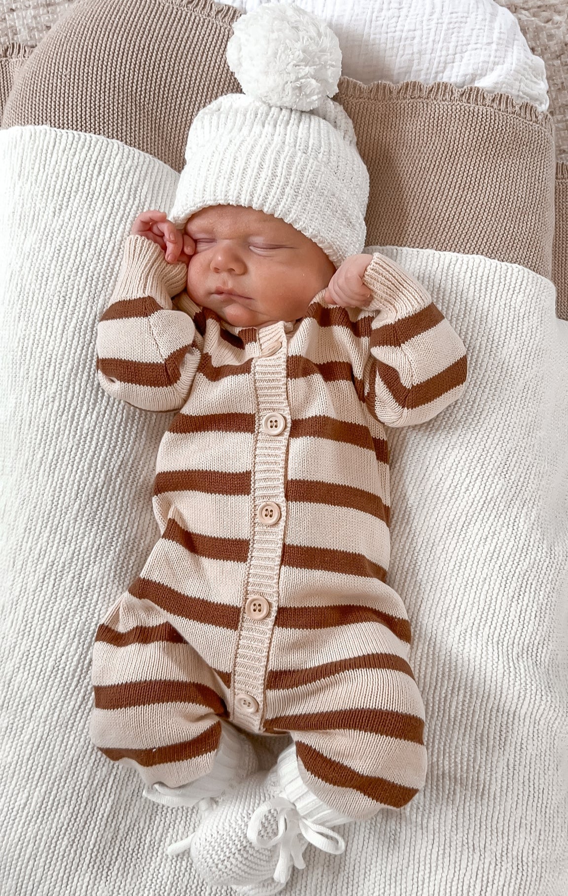 "Blossom & Pear" - Cookie Knit Romper