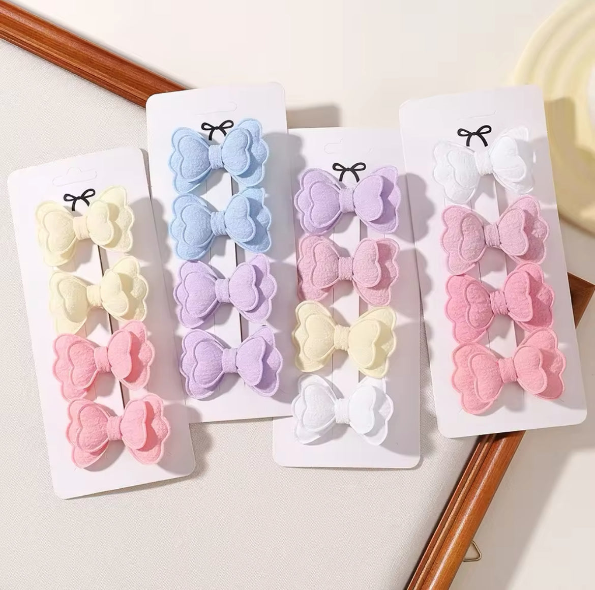 "Little Loves Boutique" - Double Layered Bow Hairclips - 4 per set
