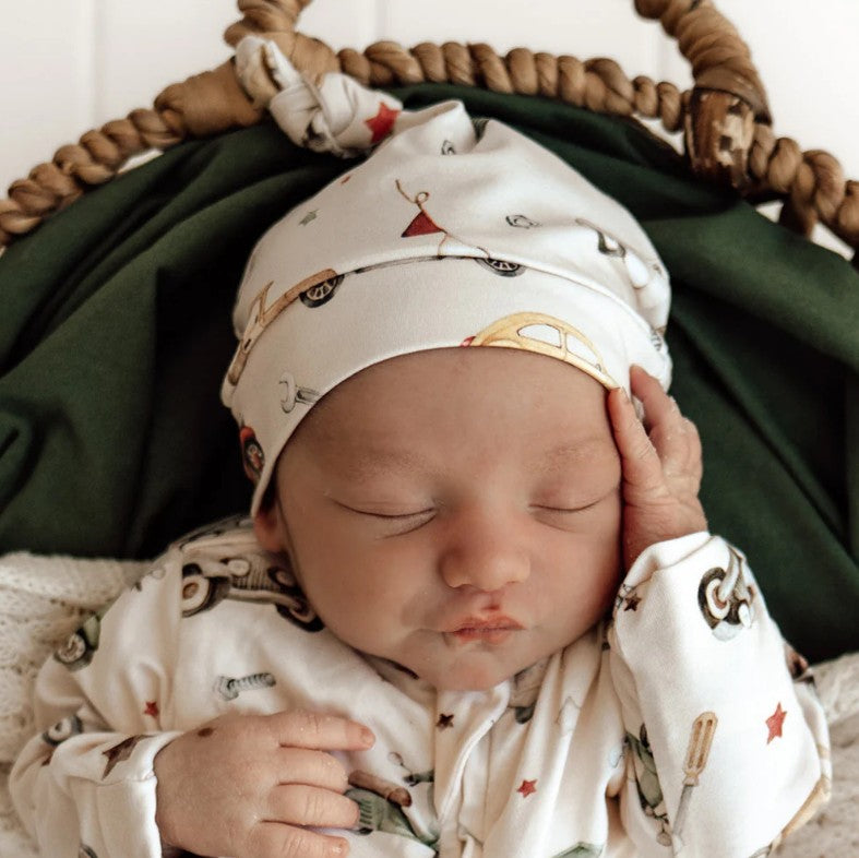 "Snuggle Hunny" - Knotted Baby Beanie