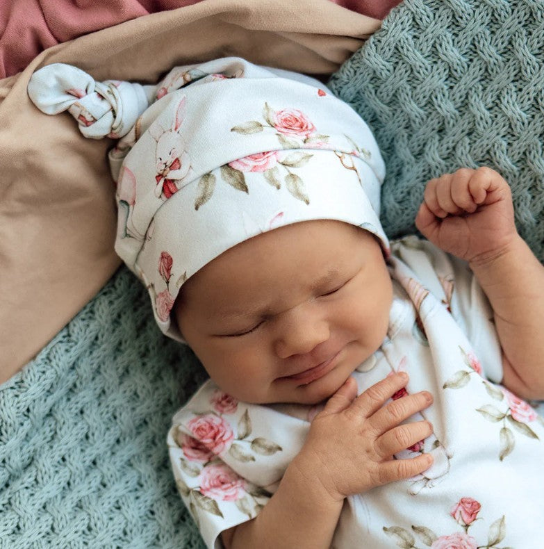 "Snuggle Hunny" - Knotted Baby Beanie