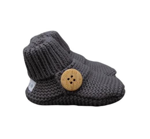 "Korango" - Knitted Button Booties