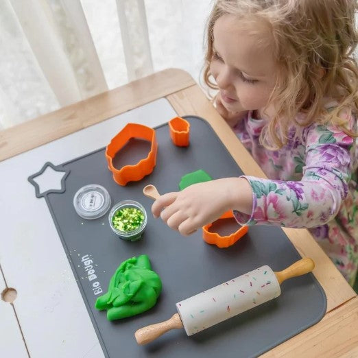 "Bio Dough" - Fun Trio Cupcake Dough Cutters