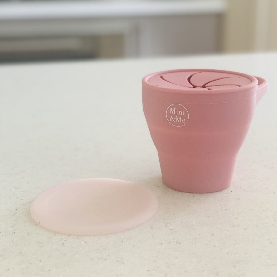 "Mini & Me" - Collapsible Snack Cup with Lid