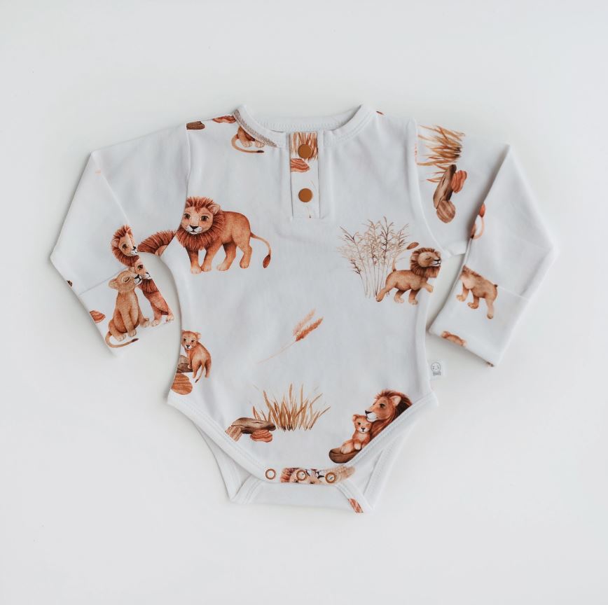 "Snuggle Hunny" - Long Sleeve Bodysuit - Lion