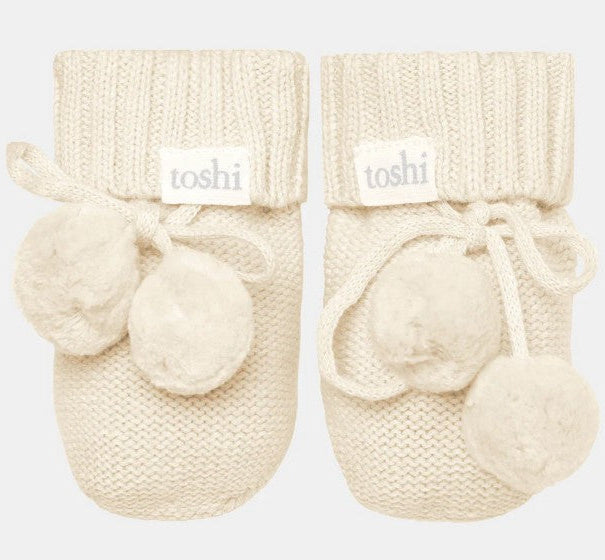 "Toshi" - Organic Booties (000)