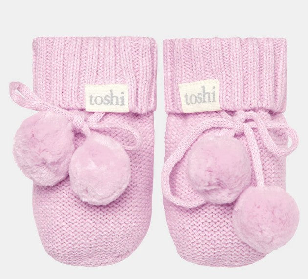 "Toshi" - Organic Booties (000)