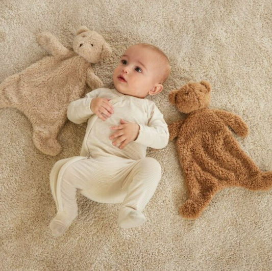 "Jiggle & Giggle" - Cuddly Bear Comforter