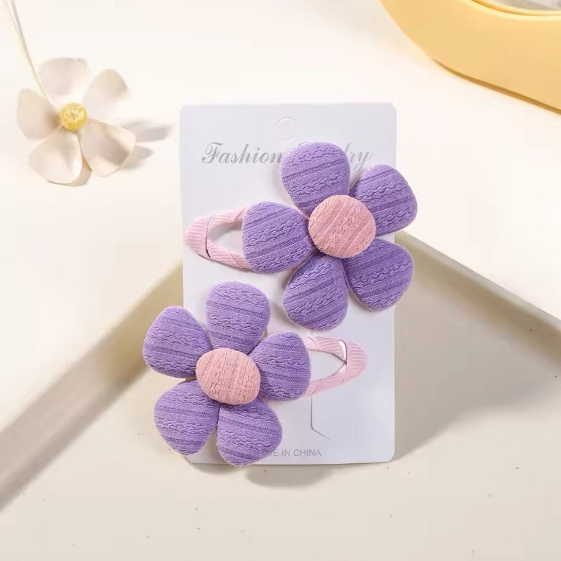 "Little Loves Boutique" - Flower Hairclips - 2 Pieces