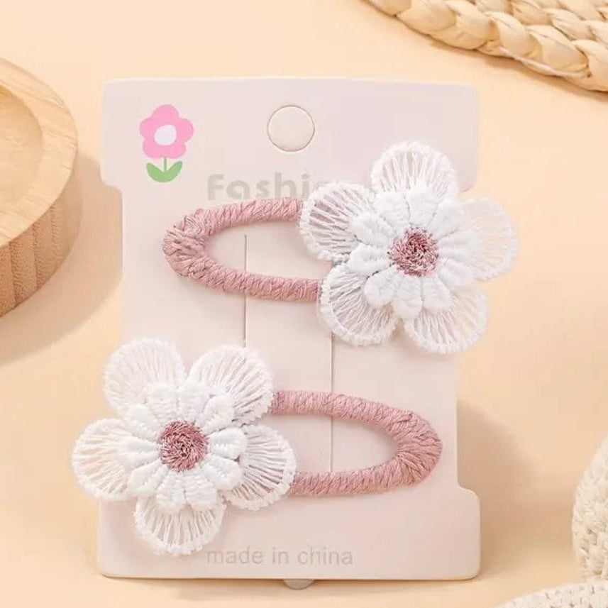 "Little Loves Boutique" - Daisy Hairclips (pair)