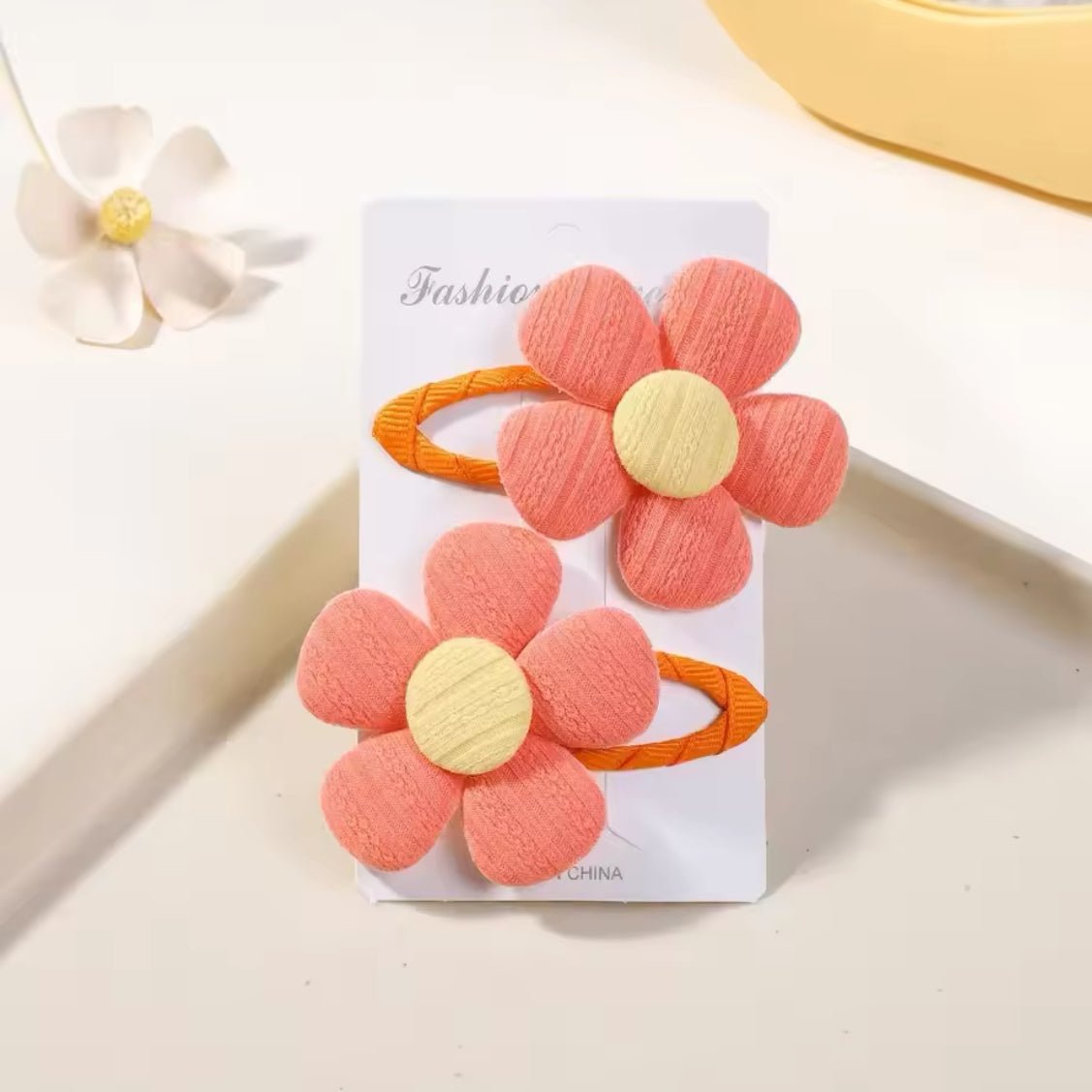 "Little Loves Boutique" - Flower Hairclips - 2 Pieces