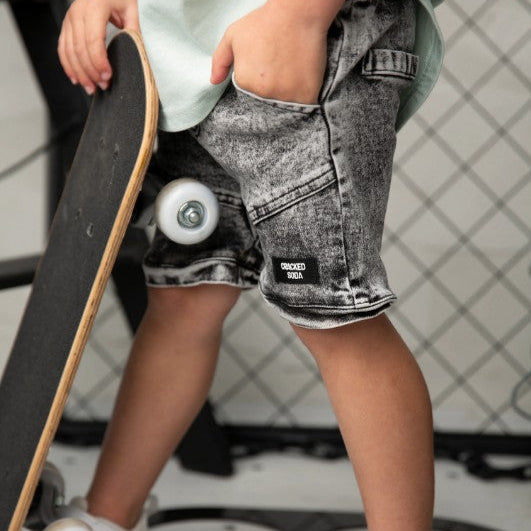 "Cracked Soda" - Mason Denim Shorts - Ash
