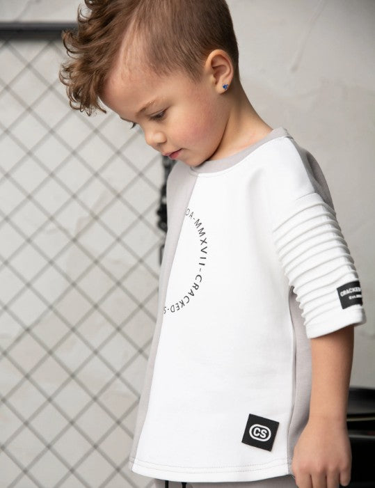 "Cracked Soda" - River Detail Sleeve Tee - Grey