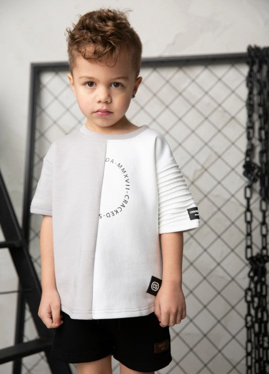 "Cracked Soda" - River Detail Sleeve Tee - Grey