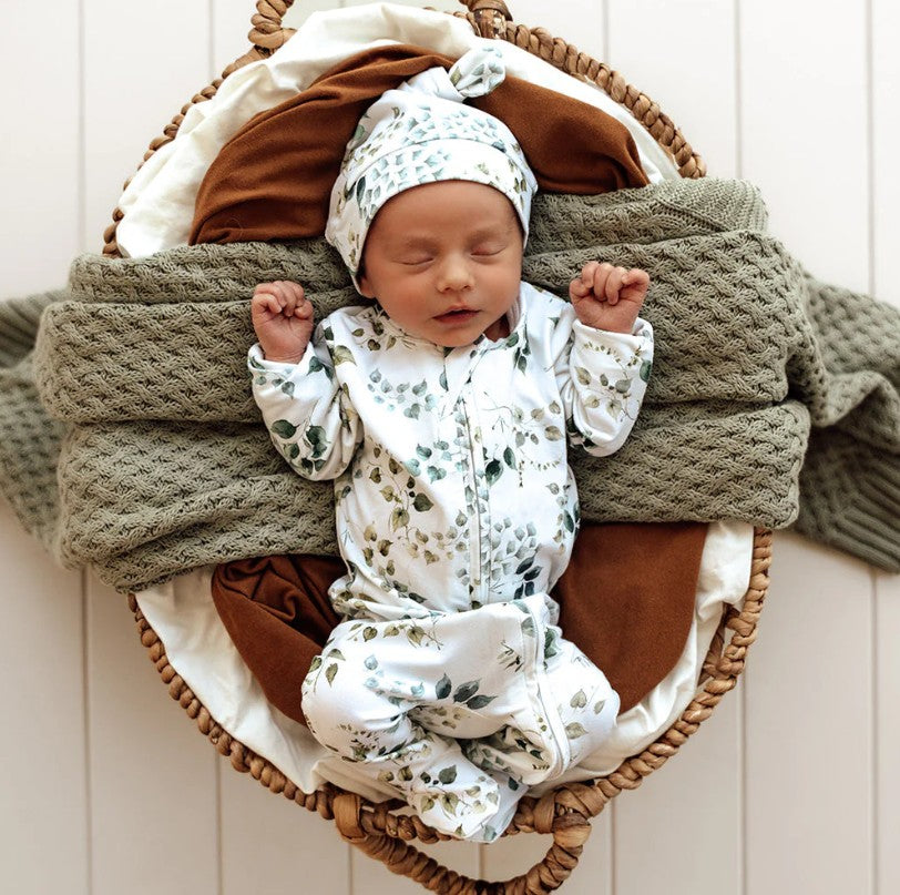 "Snuggle Hunny" - Sleepsuit - Eden