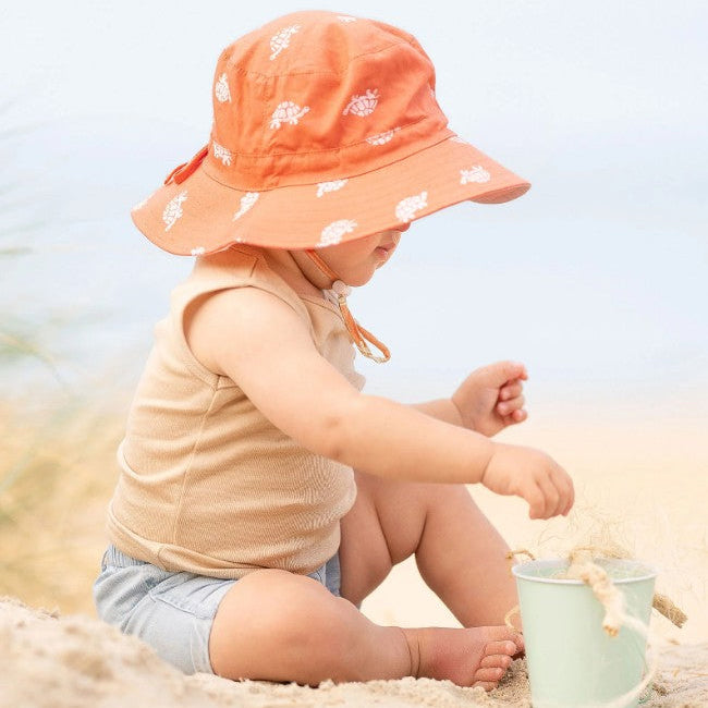 "Toshi" - Sunhat Dreaming - Turtle