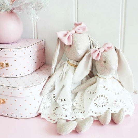 "Alimrose" - Broderie Bunny - Mummy