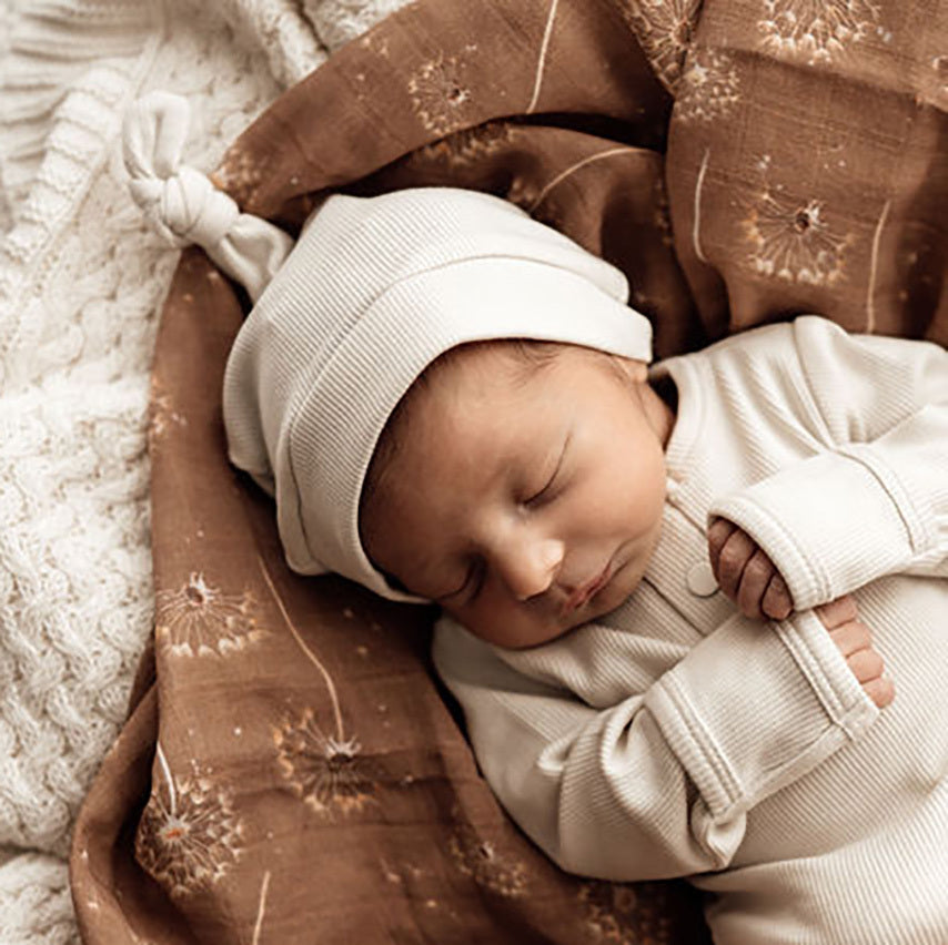 "Snuggle Hunny" - Knotted Baby Beanie