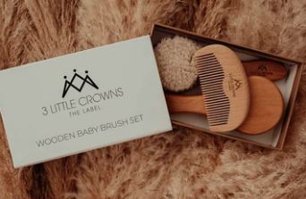 "3 Little Crowns" - Wooden Baby Brush Set